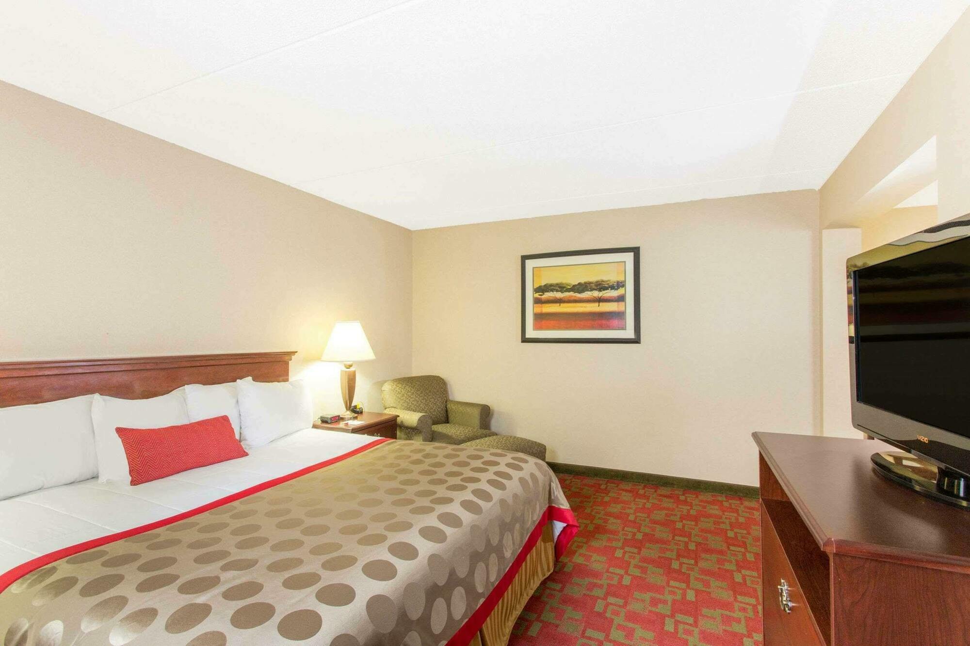 Ramada By Wyndham Hendersonville Buitenkant foto